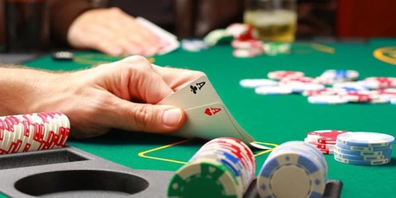 Bỏ bài trong poker